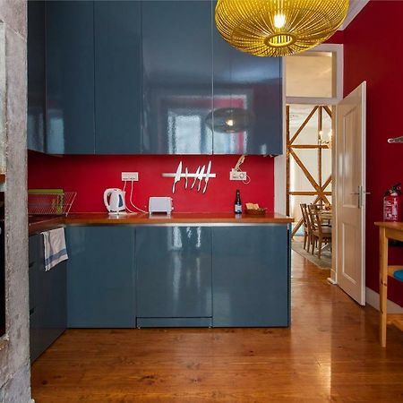 Bairro Alto 3 Bedroom Patio Flat! Lisboa Eksteriør billede