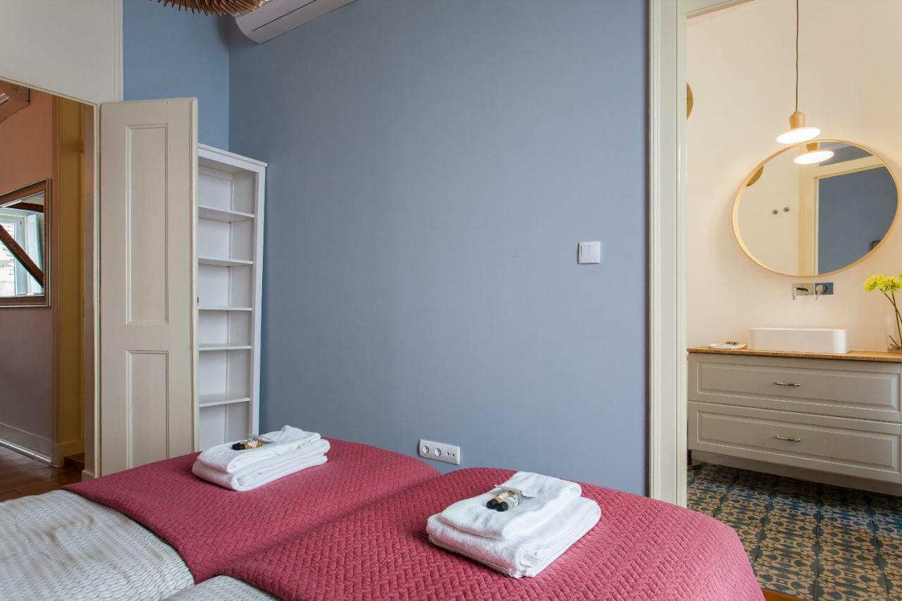 Bairro Alto 3 Bedroom Patio Flat! Lisboa Eksteriør billede
