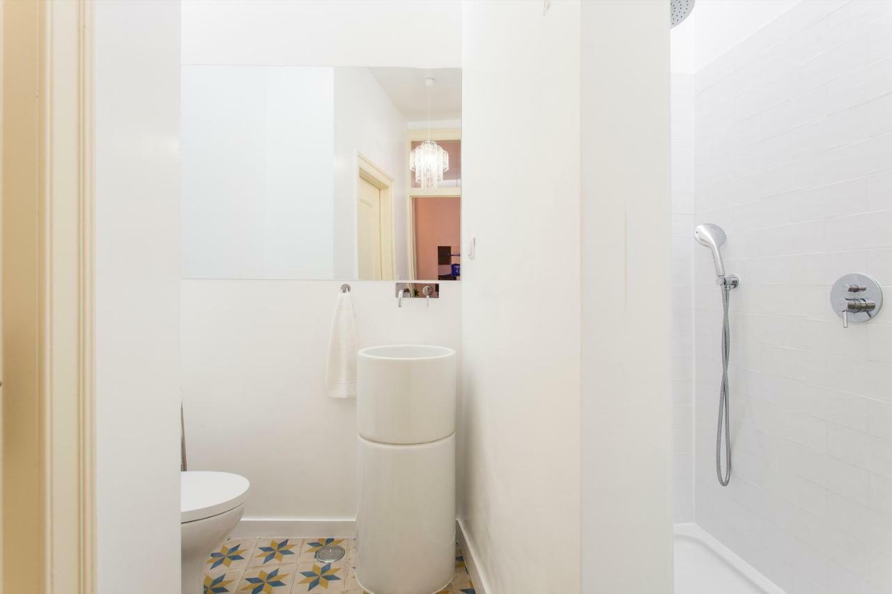 Bairro Alto 3 Bedroom Patio Flat! Lisboa Eksteriør billede