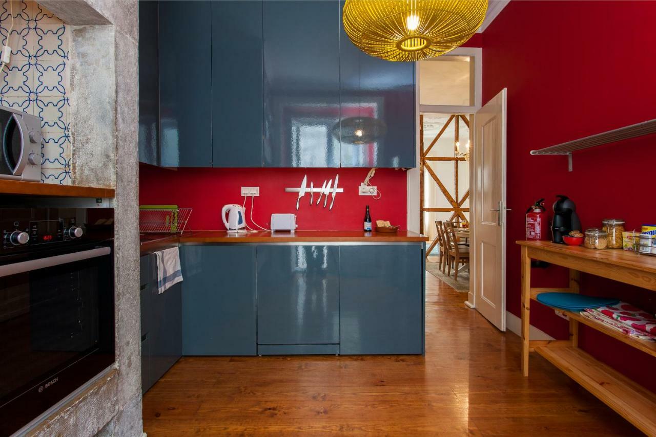 Bairro Alto 3 Bedroom Patio Flat! Lisboa Eksteriør billede